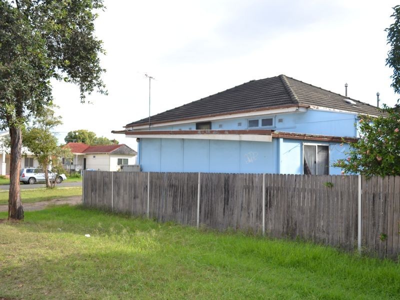 79 Kiora Street, Canley Heights NSW 2166