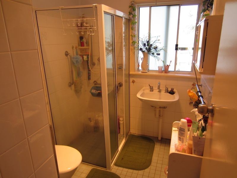 27 Grace Avenue, Cabramatta NSW 2166