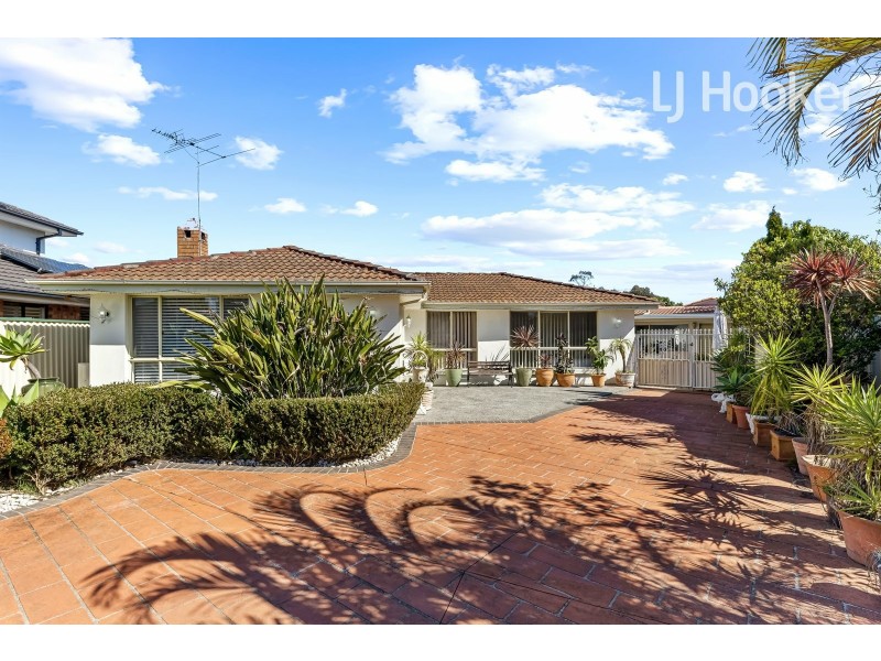 5 Hendra Close, St Johns Park NSW 2176