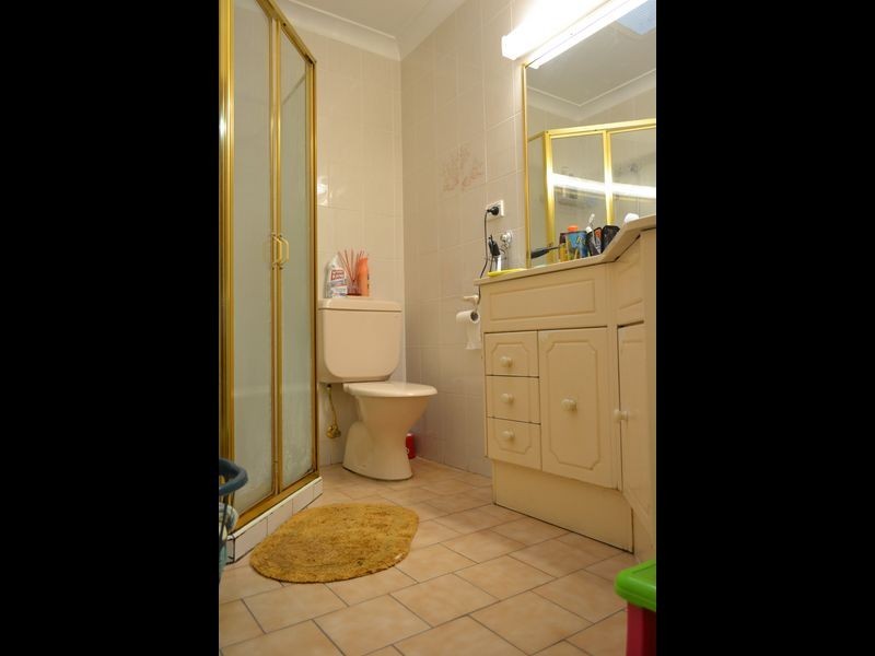 4 Mark Street, Canley Heights NSW 2166