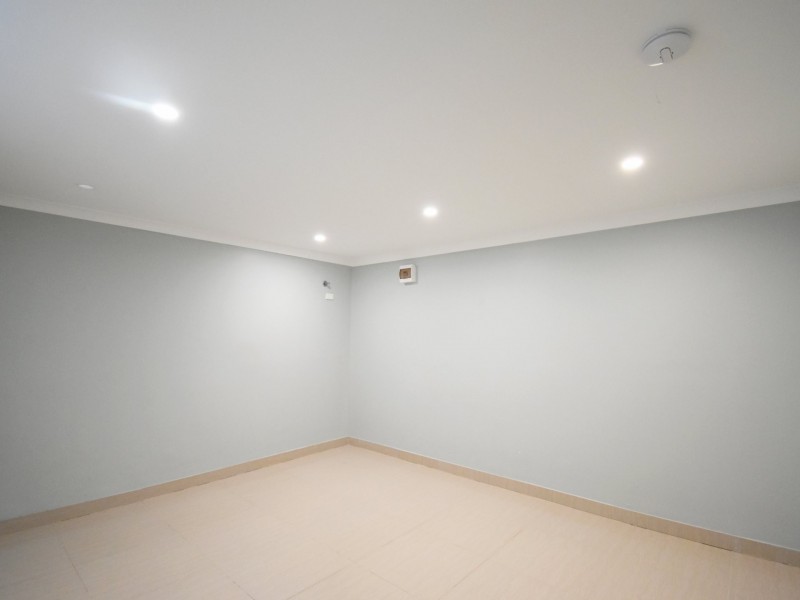 15A Robertson Rd, Chester Hill NSW 2162