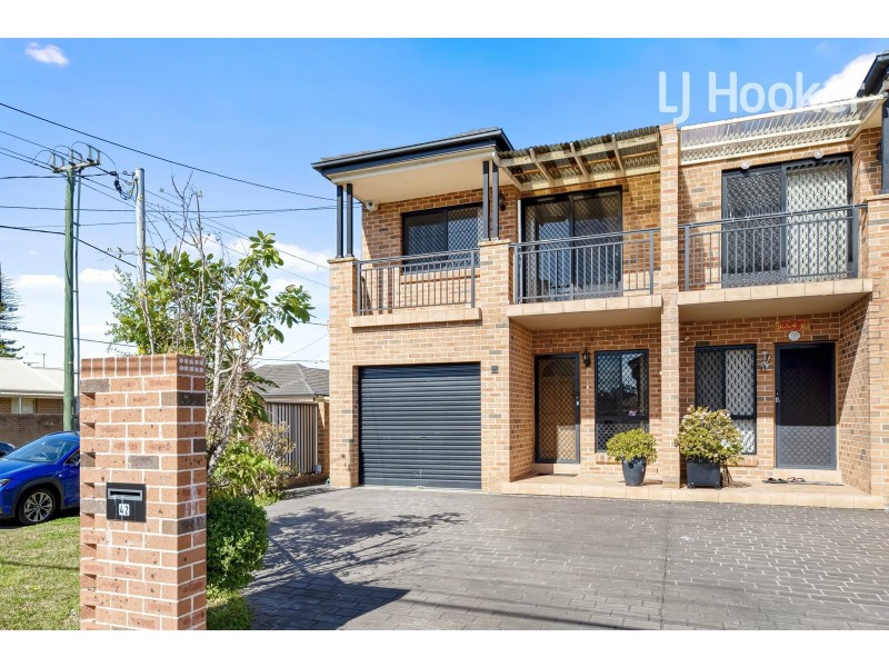 42 George St, Canley Heights NSW 2166