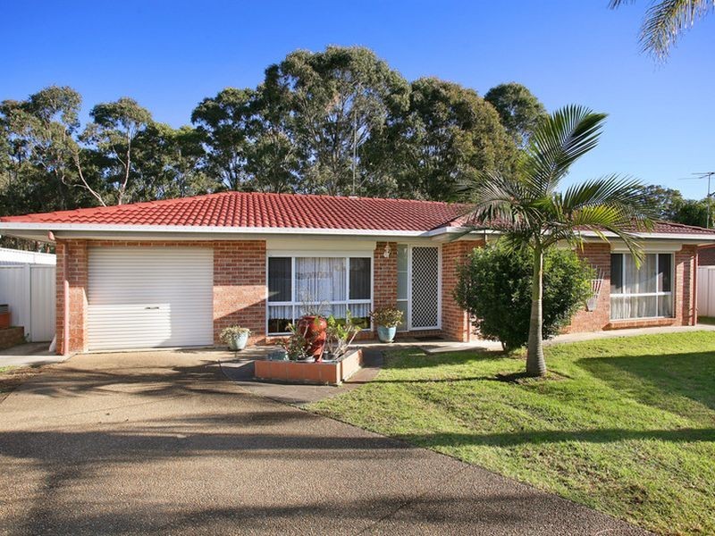 48 Mackillop Crescent, St Helens Park NSW 2560