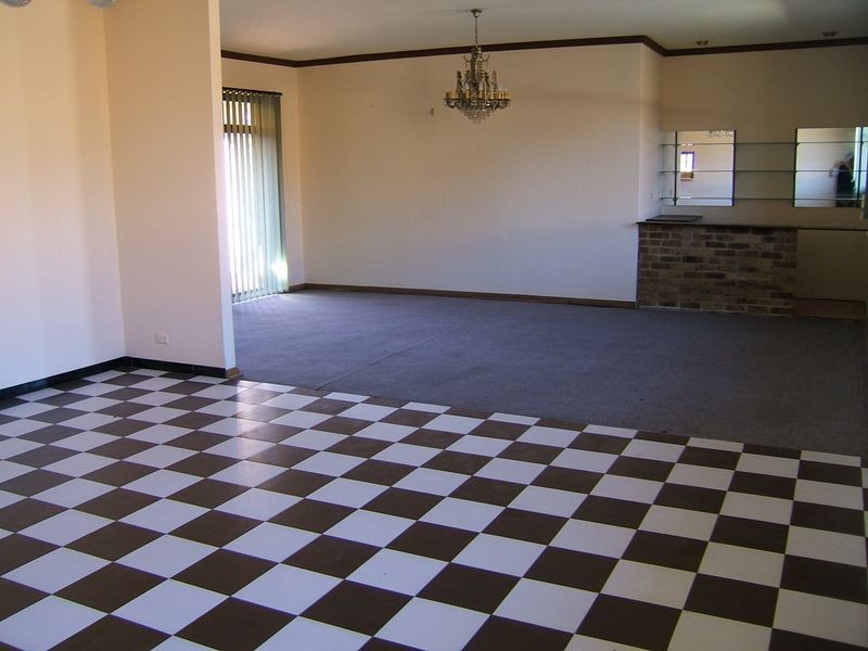 27 St Helens Close, West Hoxton NSW 2171