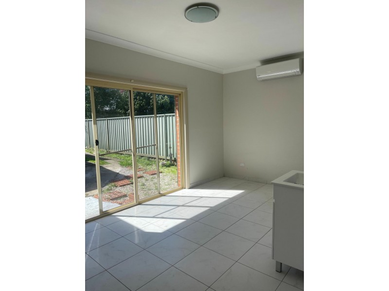 6A Clare St, Cabramatta West NSW 2166