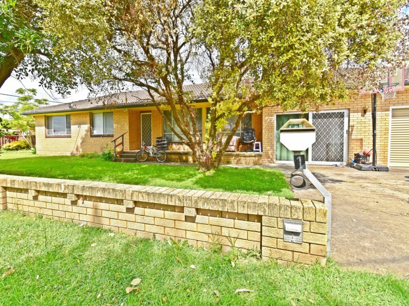 1 GLADSTONE ST, Canley Heights NSW 2166