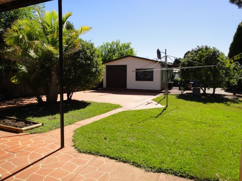 8 Haughton Street, Carramar NSW 2163