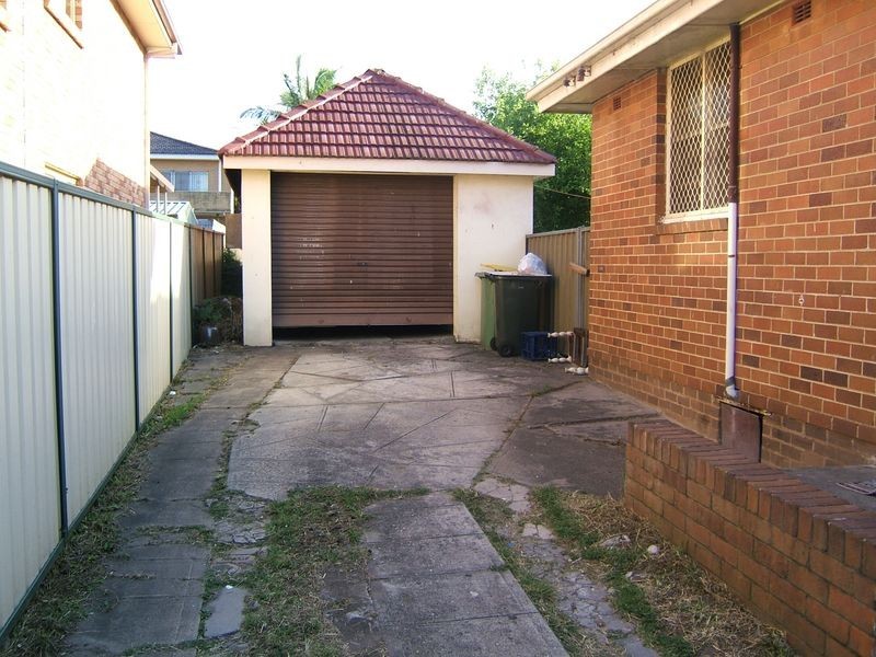 12 Gilbert Street, Cabramatta NSW 2166