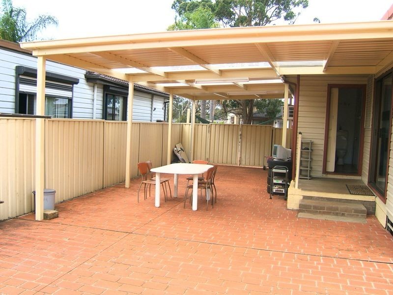 4 Mark Street, Canley Heights NSW 2166
