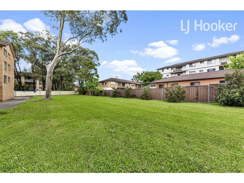 32/88 Hughes St, Cabramatta NSW 2166