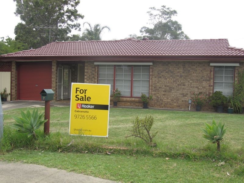 7 Camira Place, Bonnyrigg NSW 2177