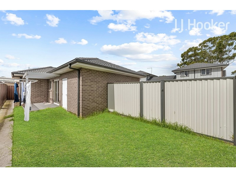 620 Polding St, Bossley Park NSW 2176