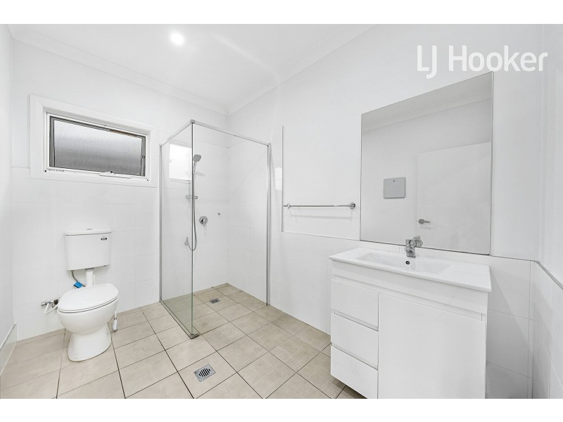 620 Polding St, Bossley Park NSW 2176