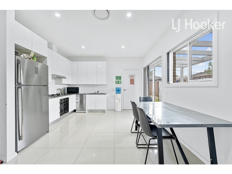 620 Polding St, Bossley Park NSW 2176