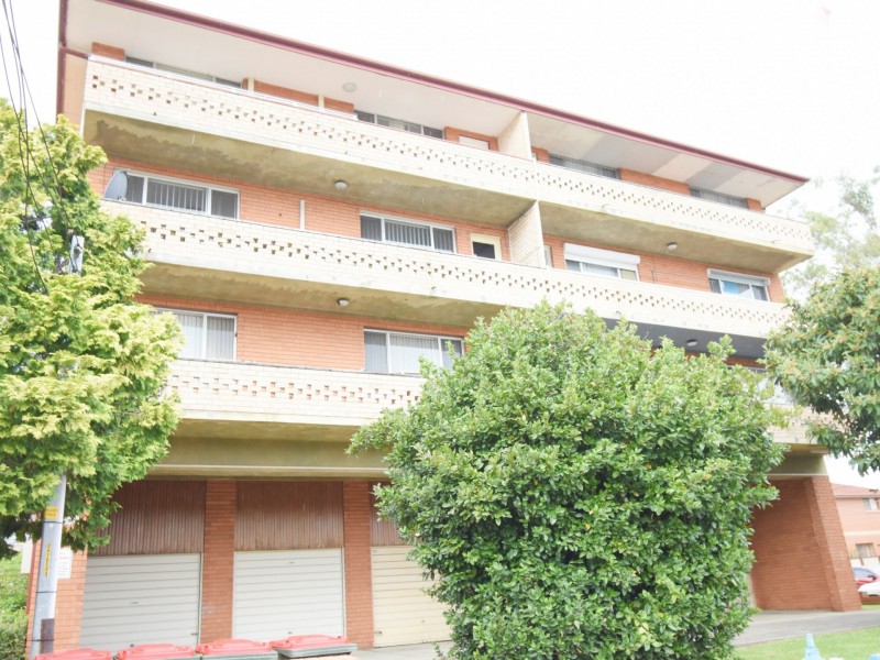 4/108-110 Broomfield St, Cabramatta NSW 2166