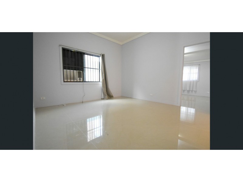 12 Mackenzie St, Canley Vale NSW 2166