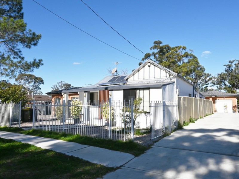 24 Fraser Rd, Canley Vale NSW 2166