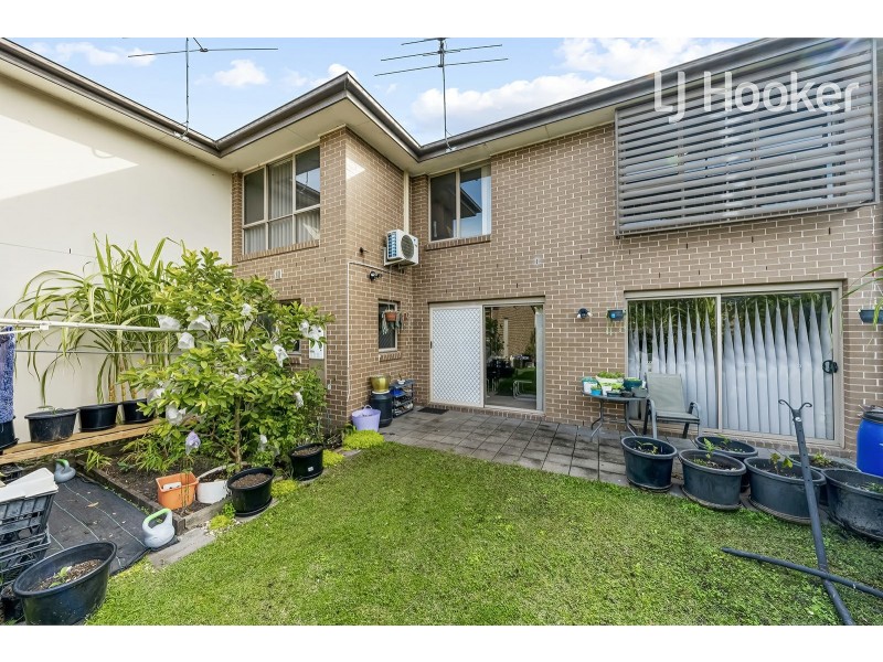 19 Newleaf Pde, Bonnyrigg NSW 2177