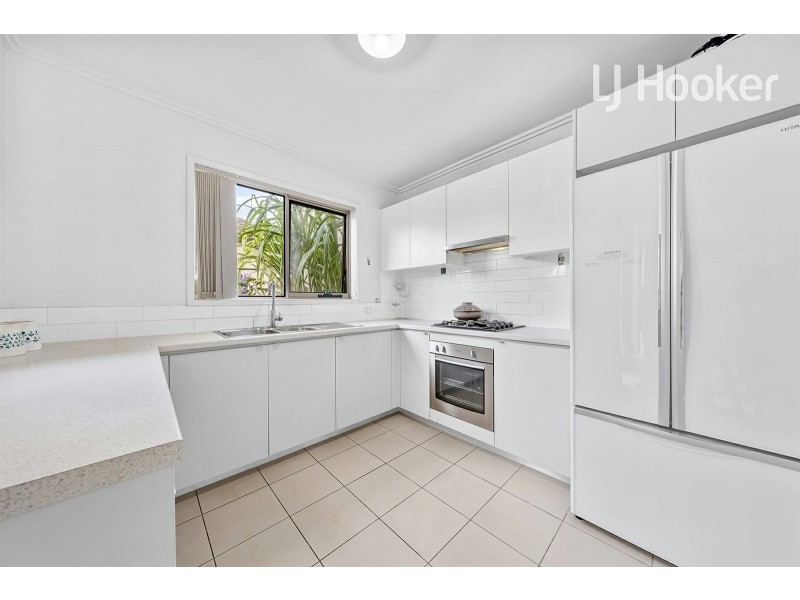 19 Newleaf Pde, Bonnyrigg NSW 2177