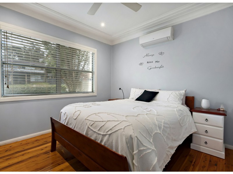 18 Buttaba Ave, Belmont North NSW 2280