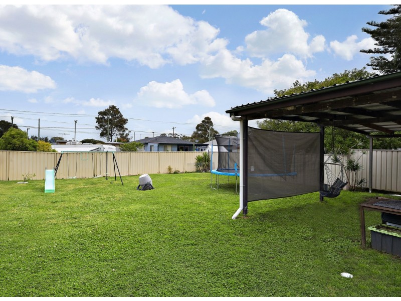 18 Buttaba Ave, Belmont North NSW 2280