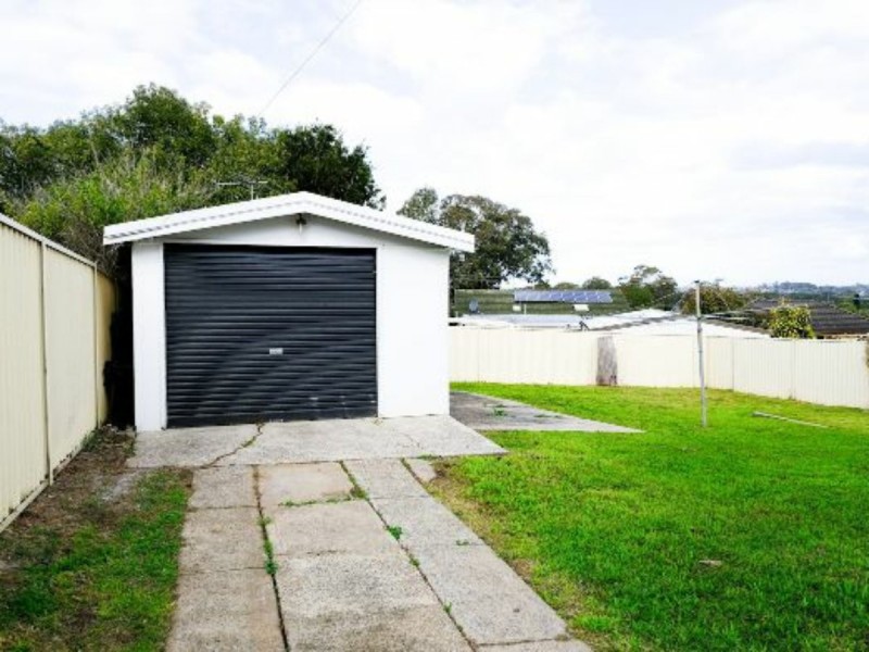 103 Heckenberg Ave, Sadleir NSW 2168