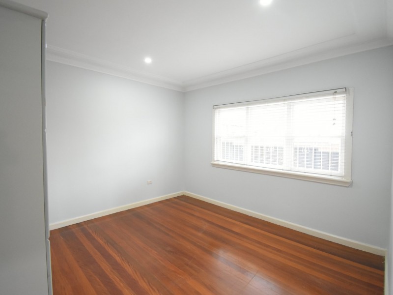 96 Meadows Rd, Mount Pritchard NSW 2170