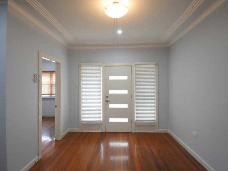 96 Meadows Rd, Mount Pritchard NSW 2170