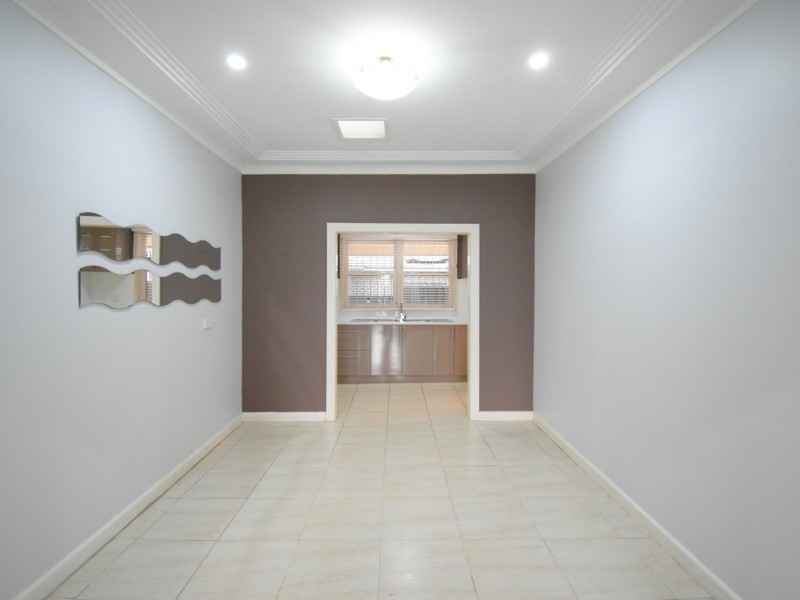 96 Meadows Rd, Mount Pritchard NSW 2170