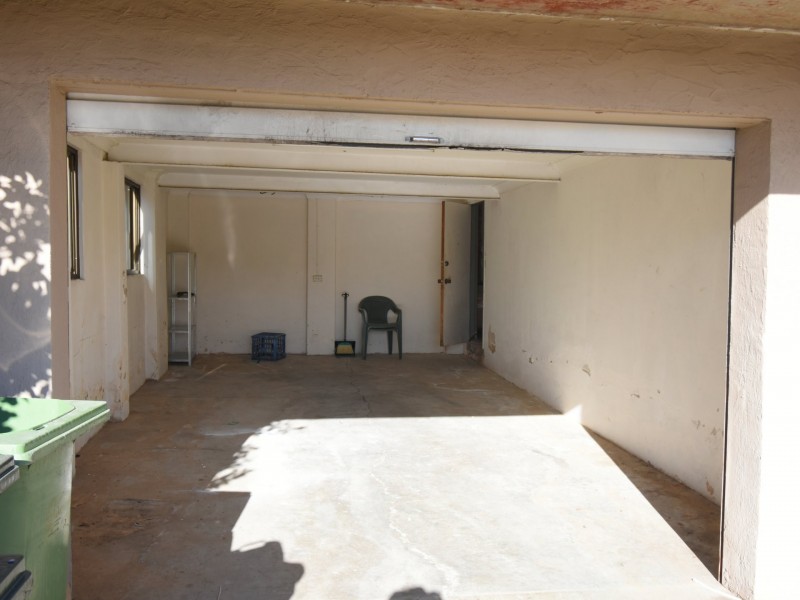 96 Meadows Rd, Mount Pritchard NSW 2170