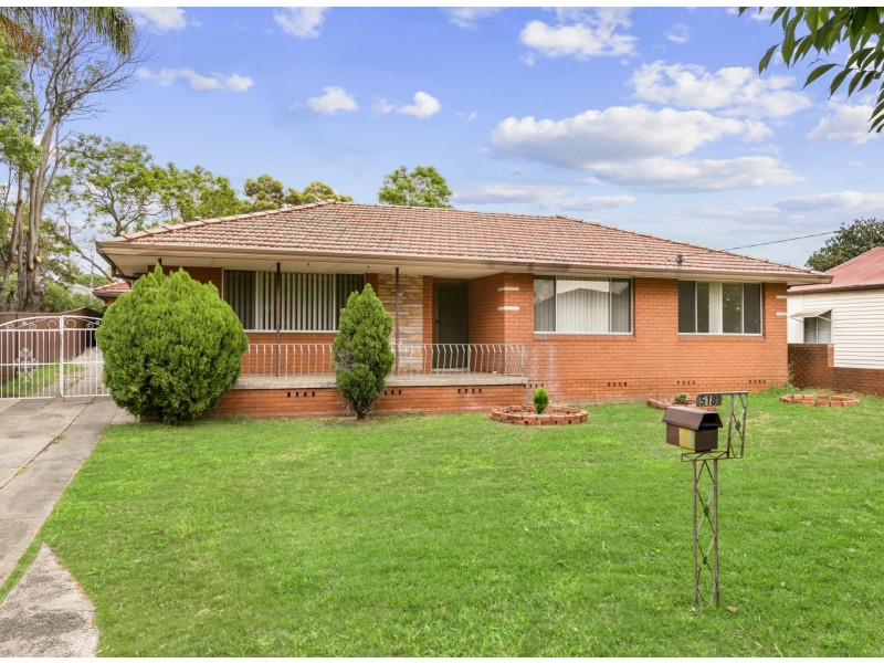 518 The Horsley Dr, Fairfield NSW 2165