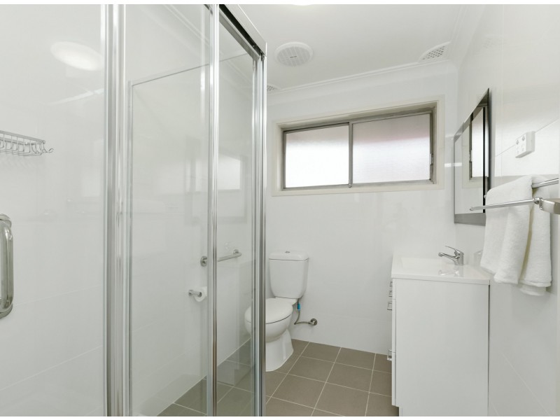 518 The Horsley Dr, Fairfield NSW 2165