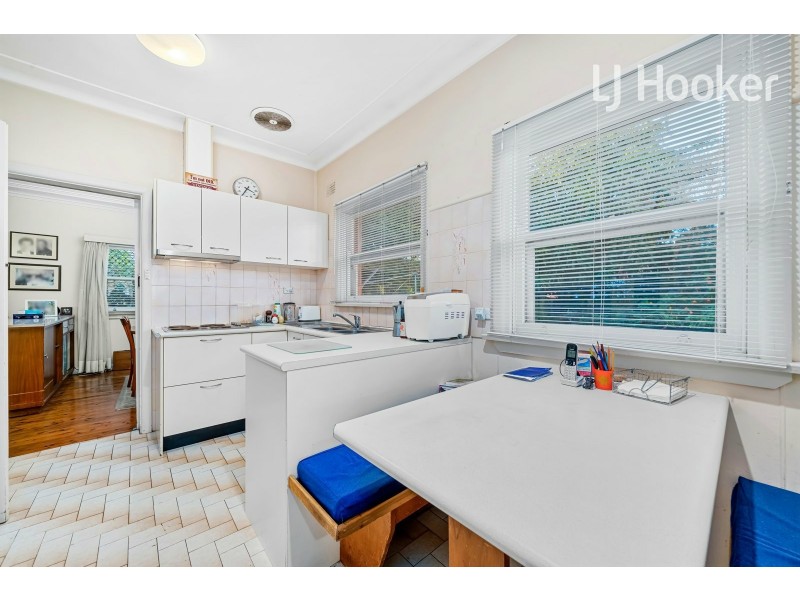 6 Stuart St, Canley Vale NSW 2166