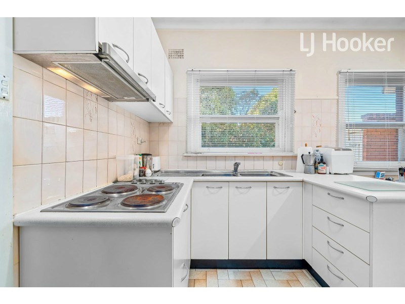 6 Stuart St, Canley Vale NSW 2166