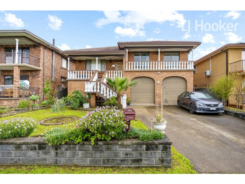 43 Oliveri Cr, Green Valley NSW 2168