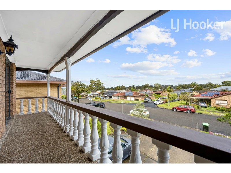 43 Oliveri Cr, Green Valley NSW 2168