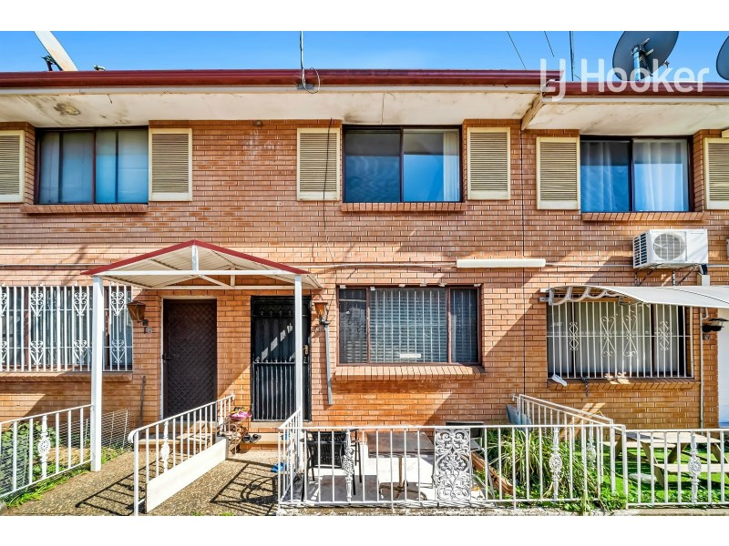 17/112 Longfield St, Cabramatta NSW 2166