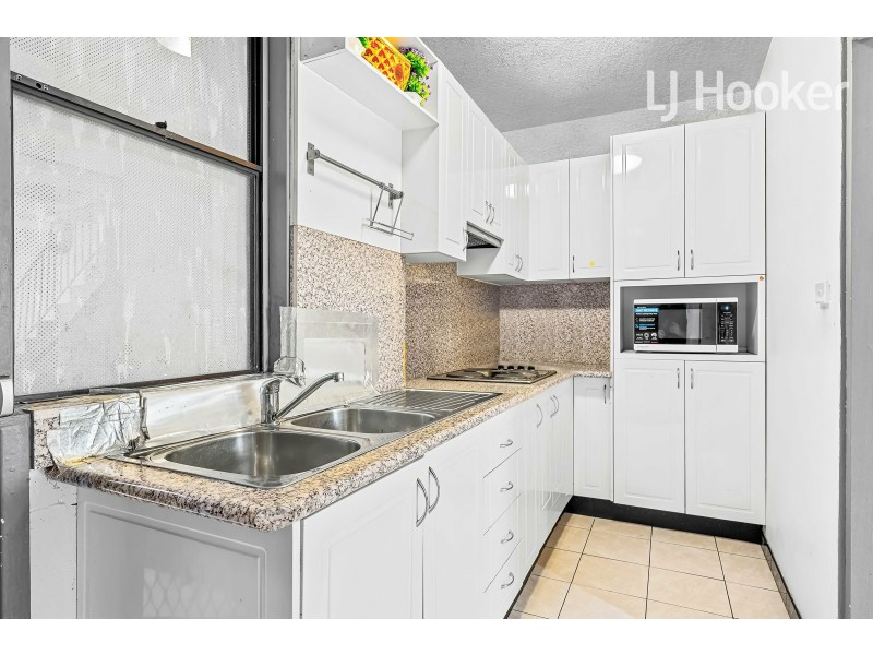 17/112 Longfield St, Cabramatta NSW 2166