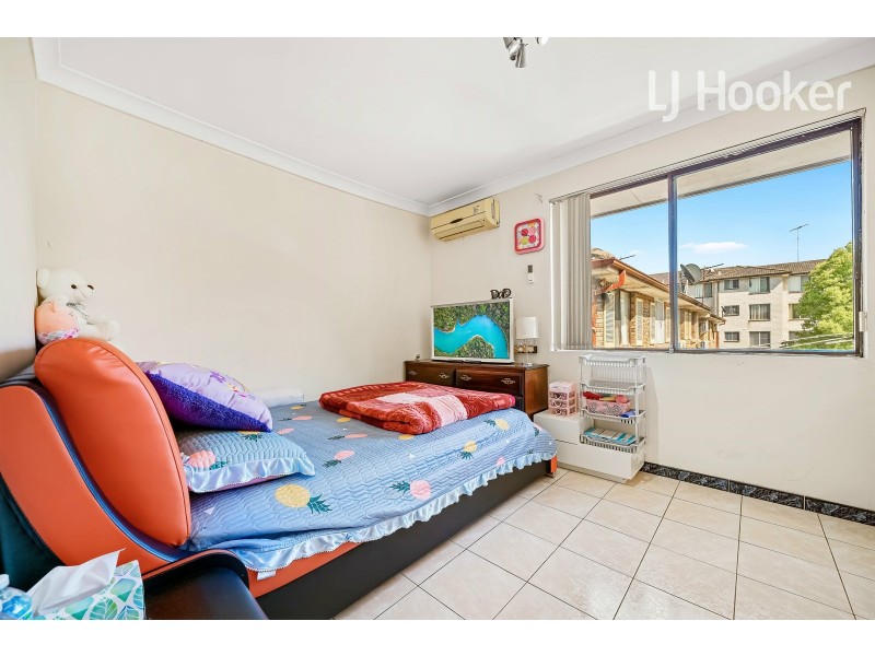 17/112 Longfield St, Cabramatta NSW 2166