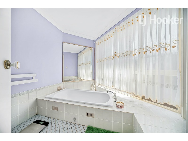 49 Central Ave, Chipping Norton NSW 2170