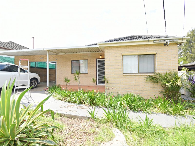 18 Phillip Ave, Cabramatta NSW 2166