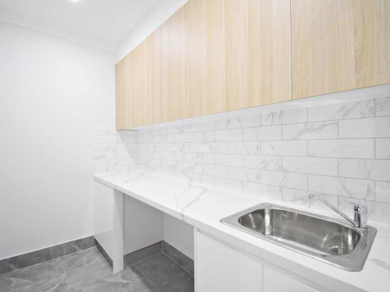 39 Arbutus st, Canley Heights NSW 2166