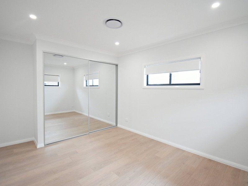 39 Arbutus st, Canley Heights NSW 2166