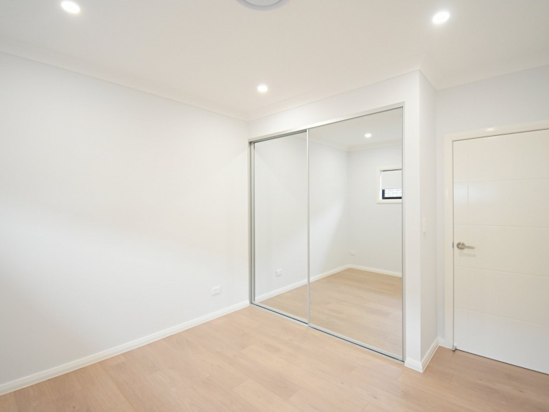 39 Arbutus st, Canley Heights NSW 2166