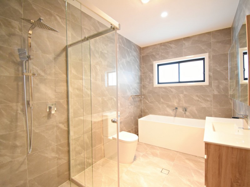 39 Arbutus st, Canley Heights NSW 2166