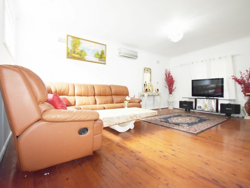 116 Mitchell St, Carramar NSW 2163