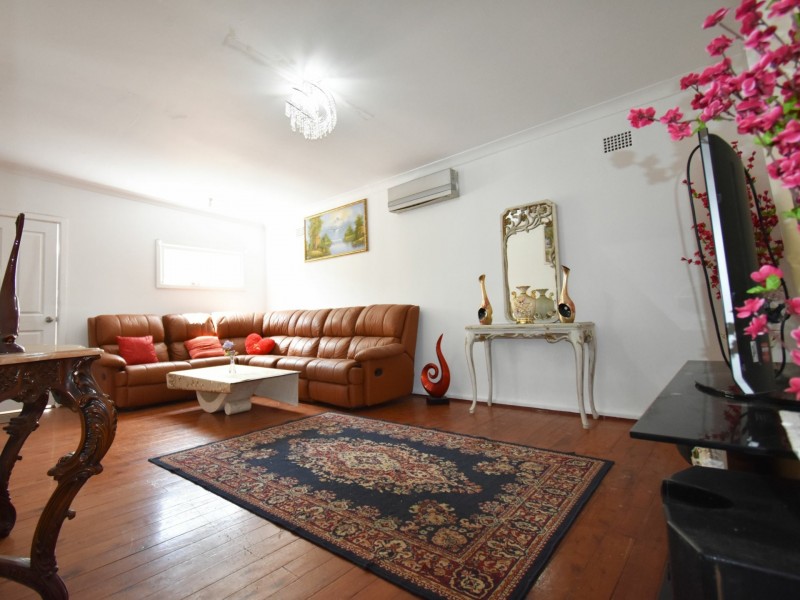 116 Mitchell St, Carramar NSW 2163