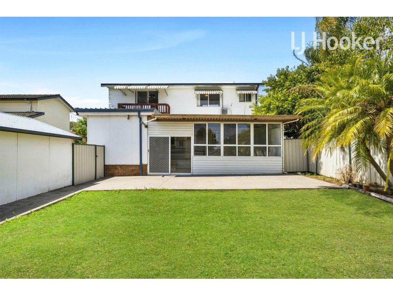 8 Stroker St, Canley Heights NSW 2166