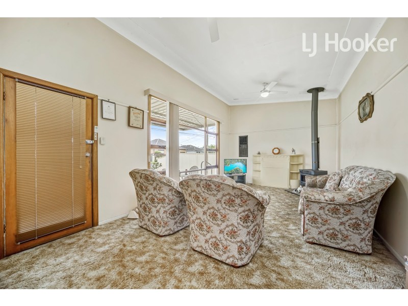 67 Madeline St, Fairfield West NSW 2165