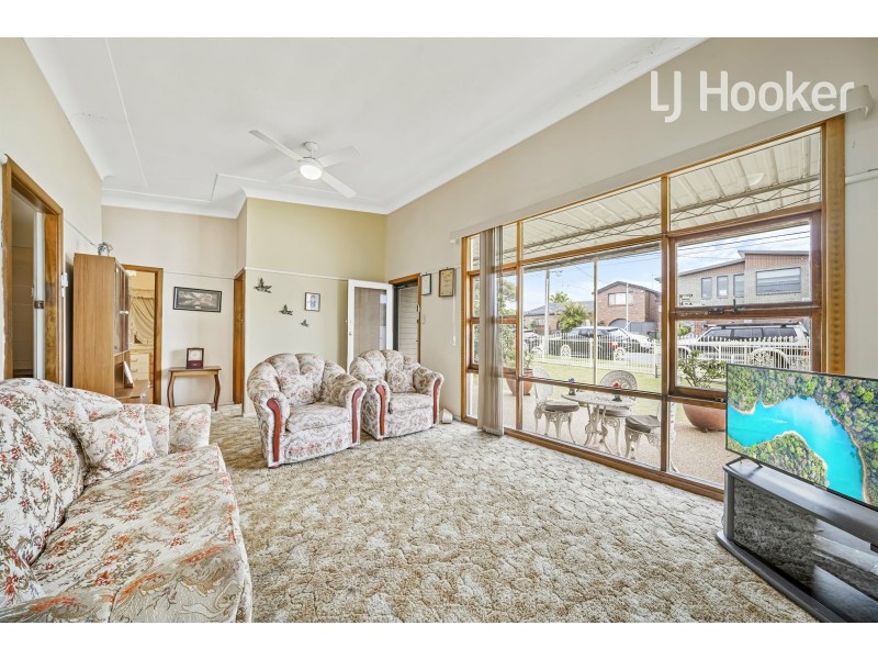 67 Madeline St, Fairfield West NSW 2165